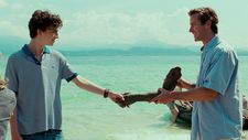 Elio (Timothée Chalamet) with Oliver (Armie Hammer)